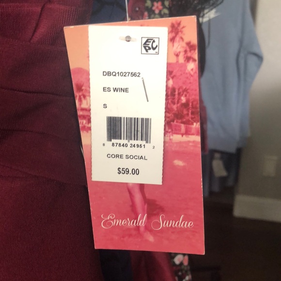 Dress Small - Picture 2 of 4